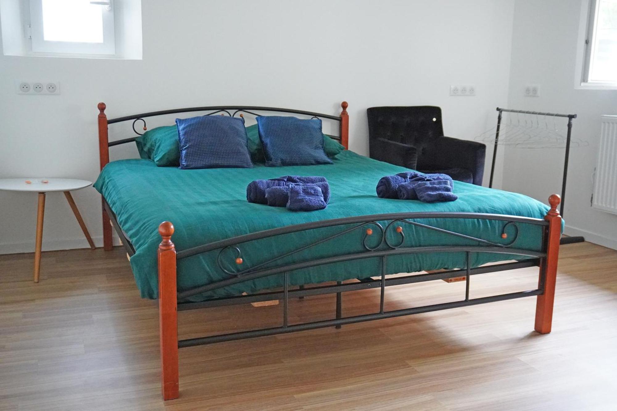 Appartement Entier 2 Chambres Chez Zarius Athis-Mons Kültér fotó